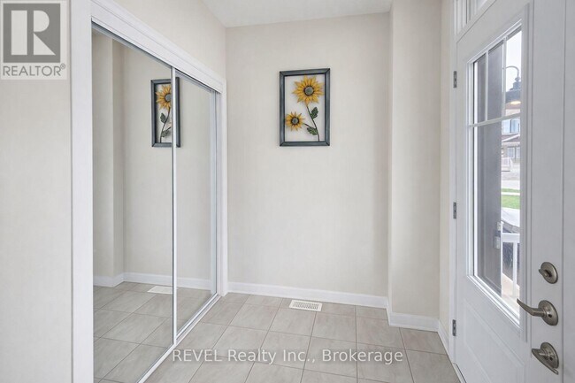 Photo - 12 Rudder Rd