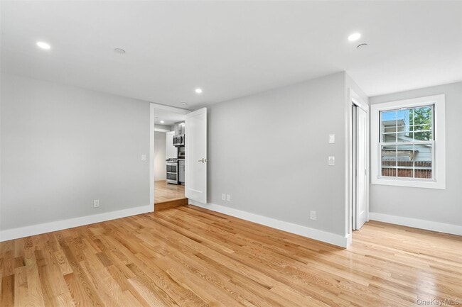 Photo - 61 Howard St