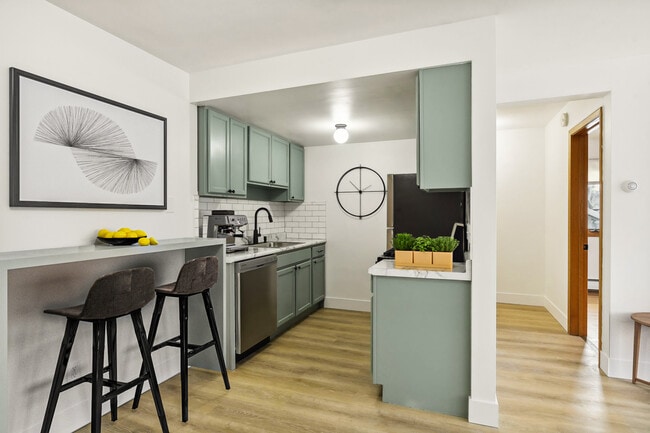 Karmel Apartments