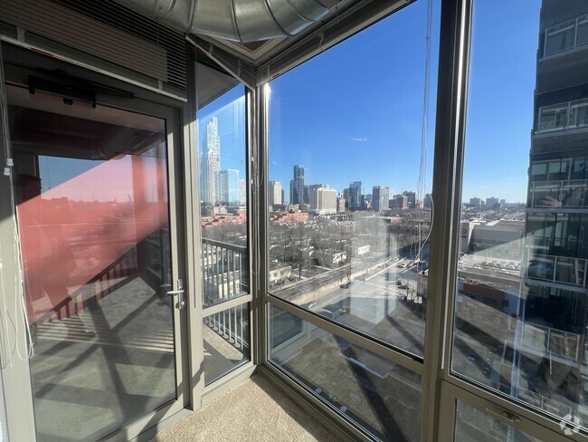 Building Photo - 111 W Polk St Rental
