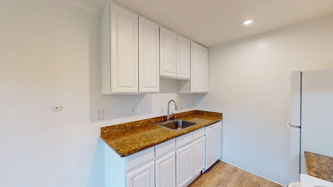 Building Photo - 18173 Happy Ln Unit 18(#173)
