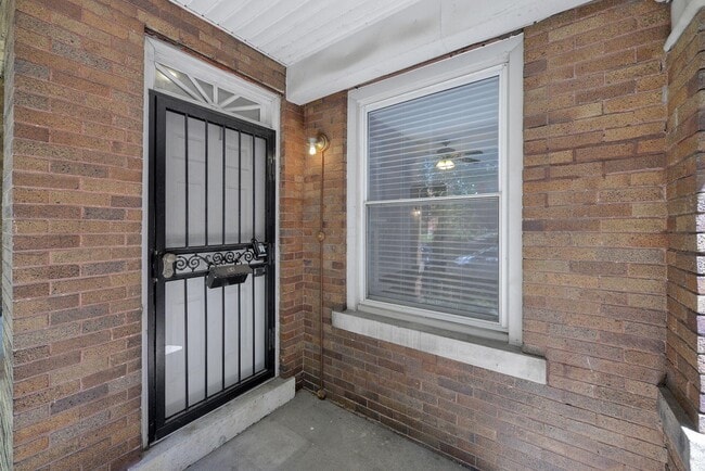 Photo - 84 N Monroe Ave