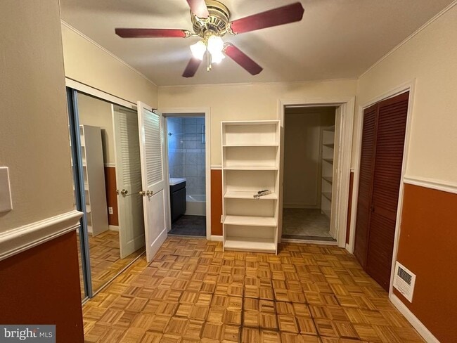 Photo - 451 E Wildey St