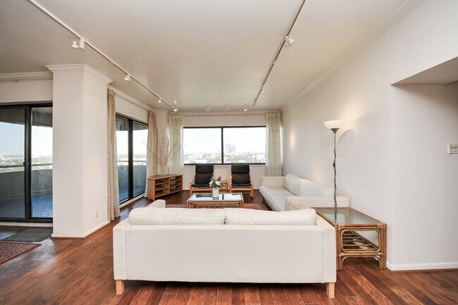 Photo - 5000 Montrose Blvd Unit 14H