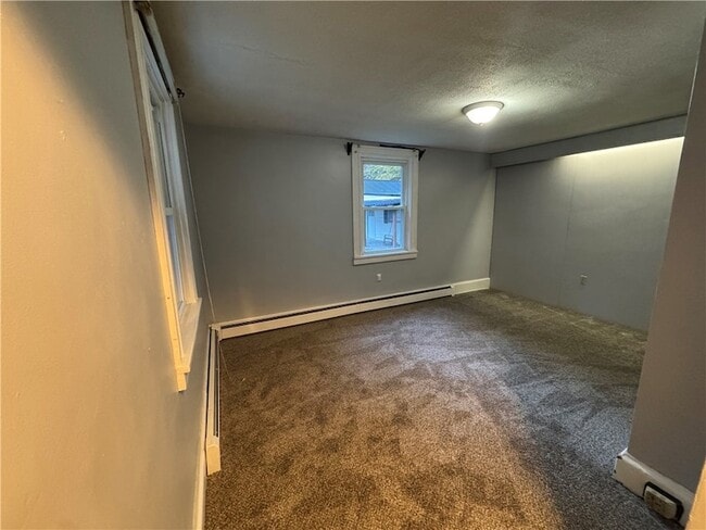Photo - 576 Glenfield Rd