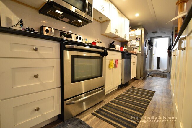 Photo - 7 Lothian Rd Unit 7