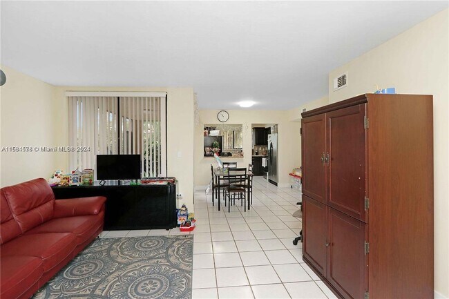 Photo - 8211 Northwest 191st Street Apt #3-D, Hial... Unit 3D