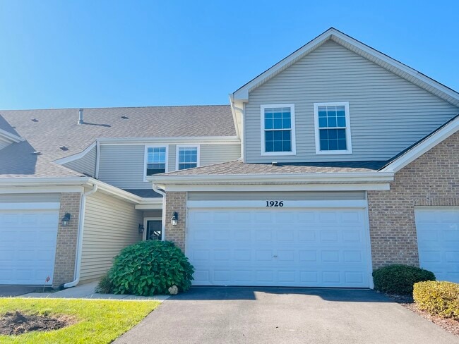 Photo - 1926 Golden Gate Ln Townhome