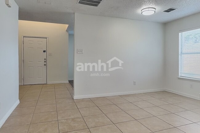Photo - 4405 Statesman Ln