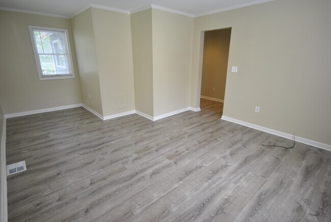 Photo - 217 N 1st St