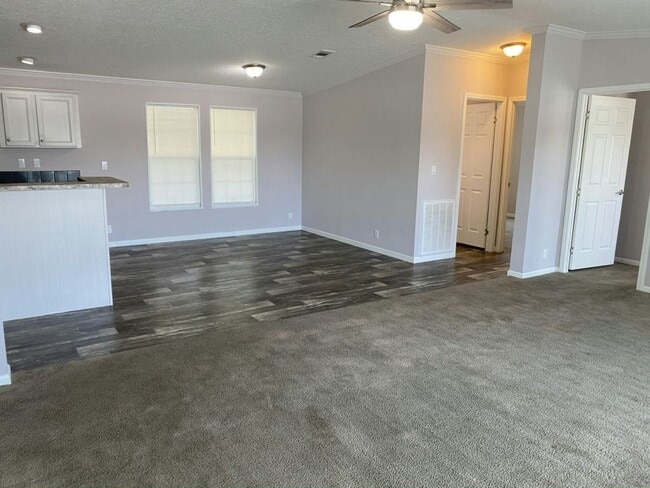 Photo - 517 Remann Rd