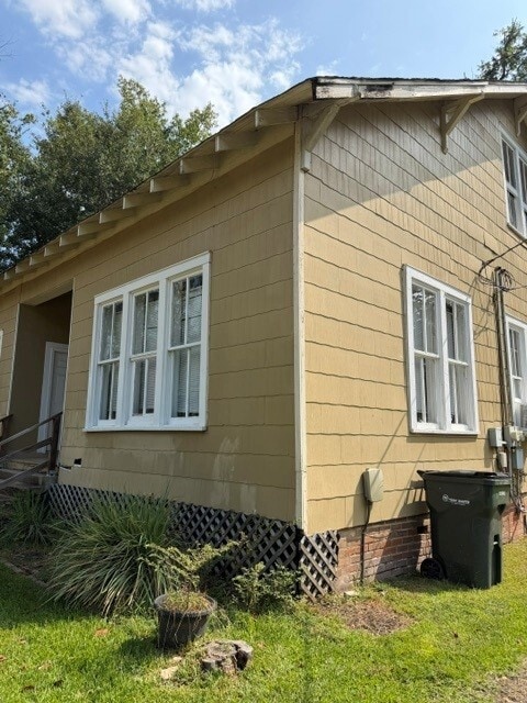 Photo - 240 Dampeer St