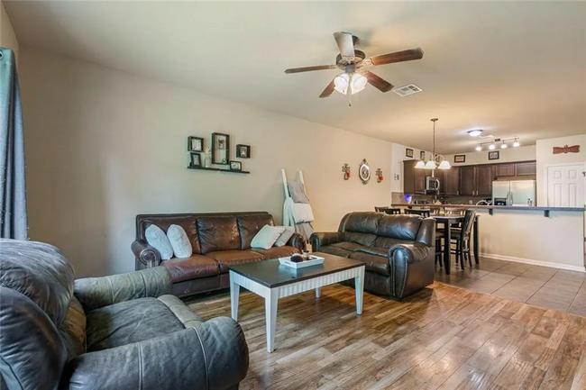 Photo - 28453 Apple Blossom Ln