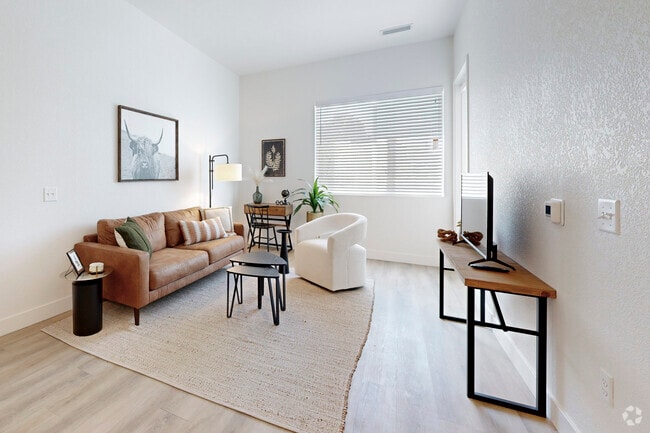 1BR, 1BA - 665SF - Living Room - Rendezvous Trail Apartments
