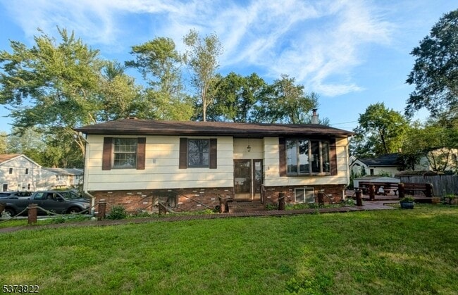 Building Photo - 859 Lake Shore Dr Rental