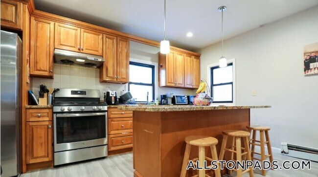 Photo - 117 Glenville Ave