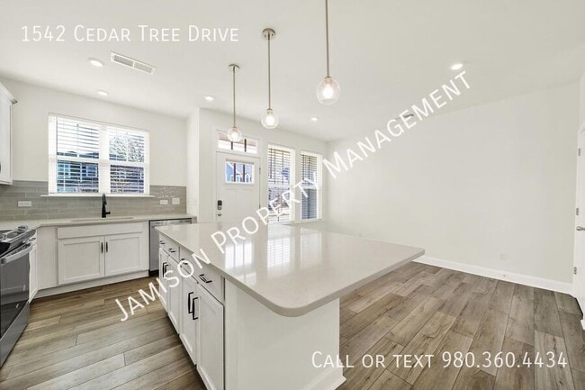 Photo - 1542 Cedar Tree Dr