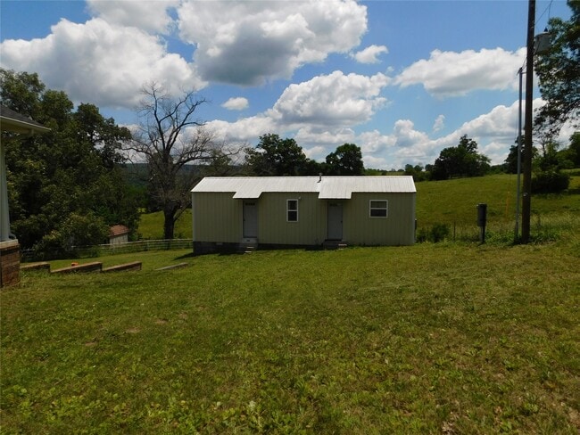 Building Photo - 1465 Country Rd Rental
