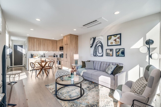 Photo - 4205 Evanston Ave N Unit ID1036016P