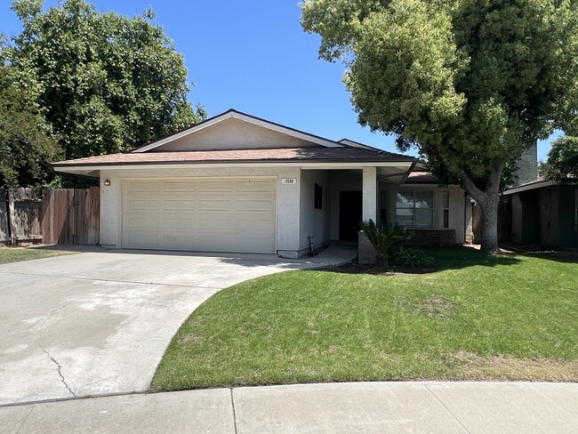 Building Photo - 3500 Pueblo Ct