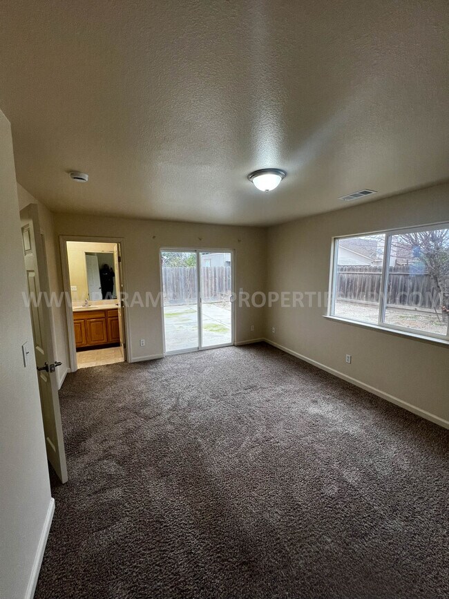 Photo - 585 Viejo Gabriel