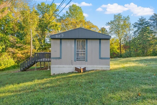 Photo - 1845 Evans Rd