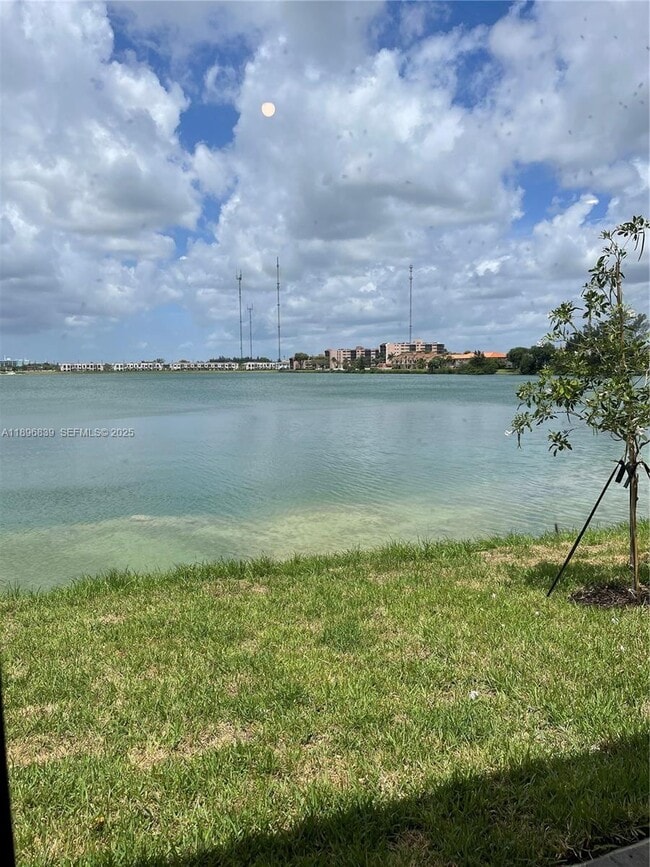 Photo - 20588 NE 5th Pl