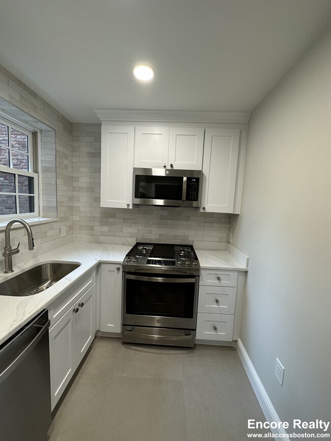 Photo - 35 Park St Unit 2