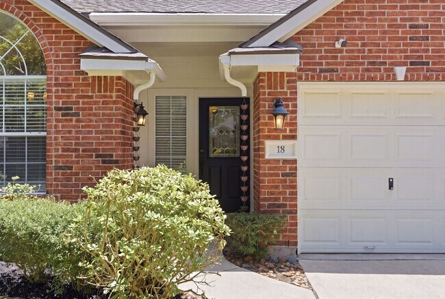 Photo - 18 Mulberry Glen Pl