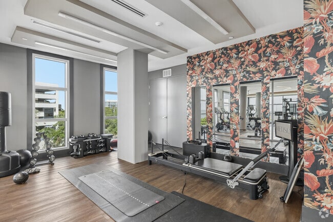 Individual workout room