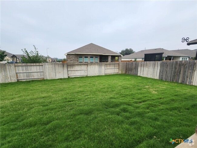 Building Photo - 2209 Hoja Ave Rental