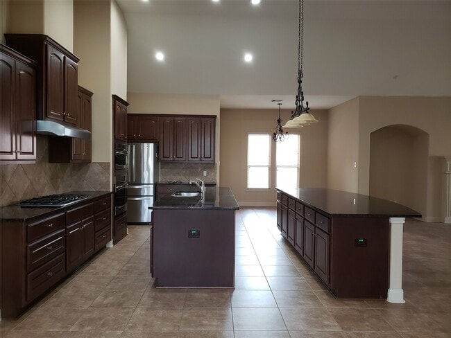 Building Photo - 5402 Valley Country Ln Rental
