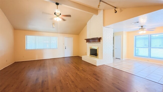 Photo - 2410 Goldspring Ln