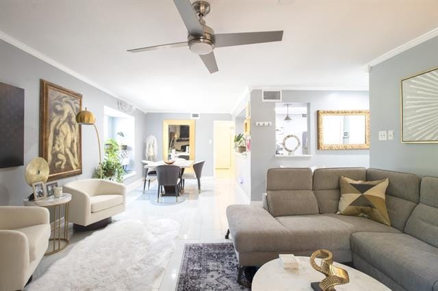 Building Photo - 5200 Martel Ave Unit 6A