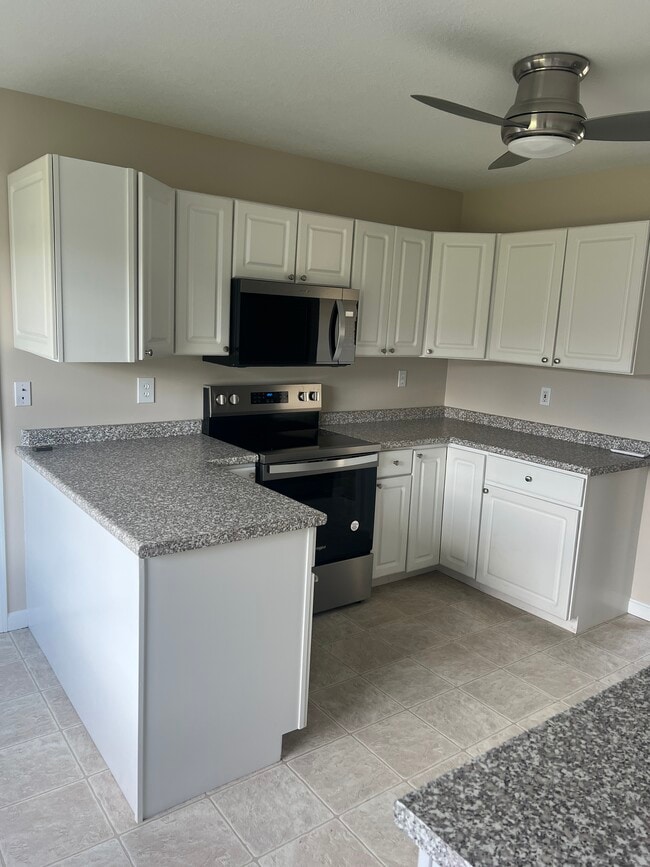 Photo - 10 Private Dr