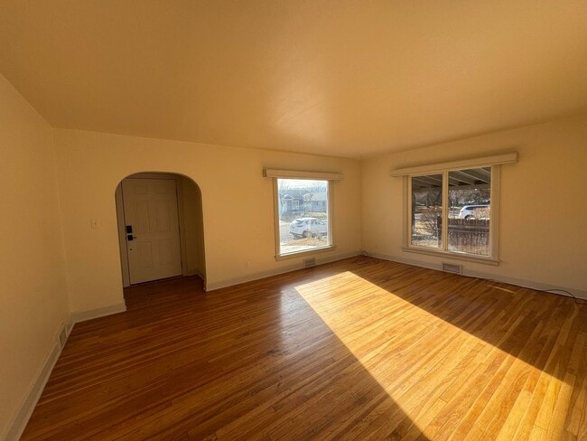 Photo - Charming University District Home - 4 Bedrooms, 2 Bathrooms