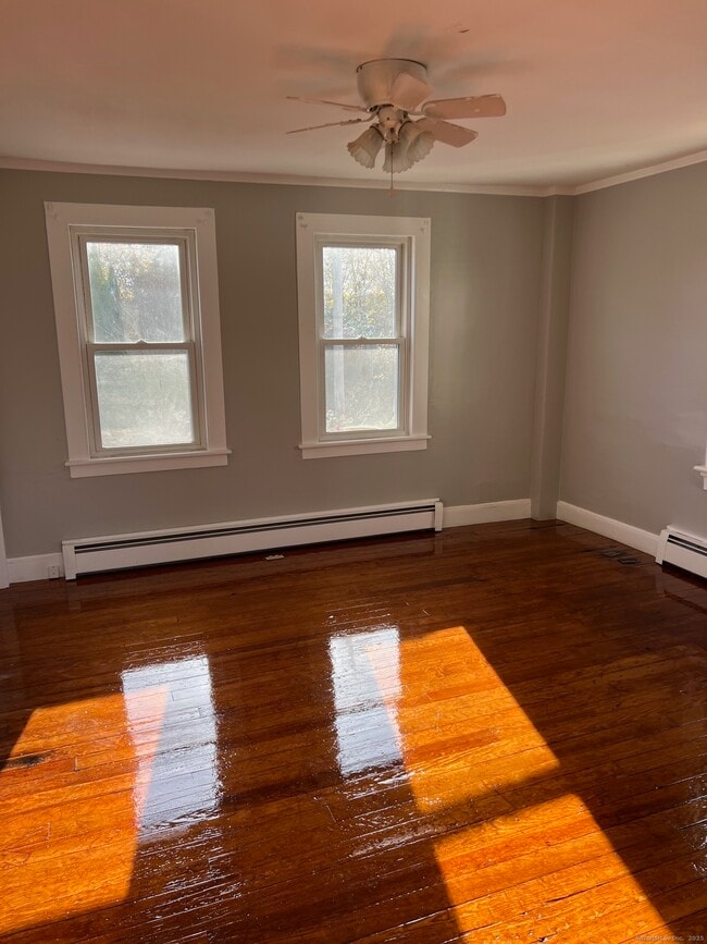 Photo - 41 S Main St