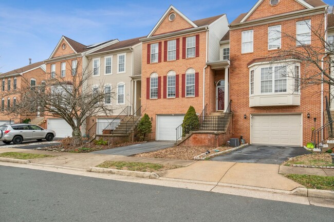 Photo - 21193 Millwood Square