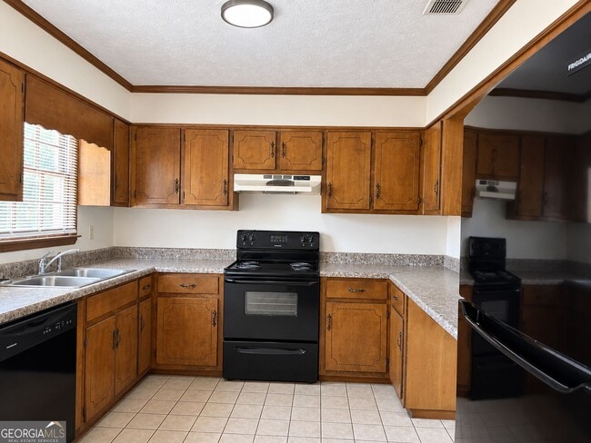 250 Highland Park Dr