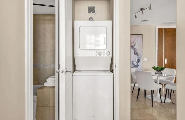 Photo - 550 Front St Unit 212