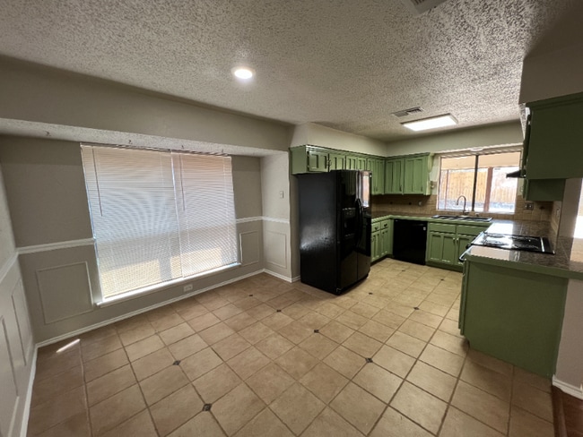 Photo - 6417 Canyon Cir