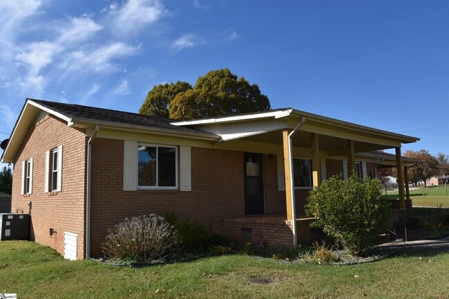 Building Photo - 143 N Hwy 101 Rental