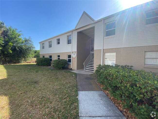 Building Photo - 7210 N Manhattan Ave Unit 2411 Rental