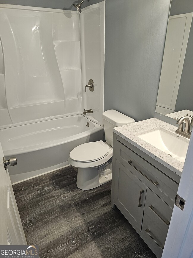 Photo - 447 High Moon Dr