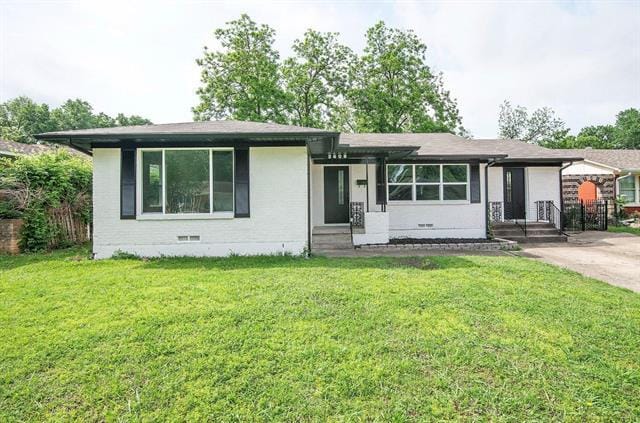 Building Photo - 2608 Lockhart Ave