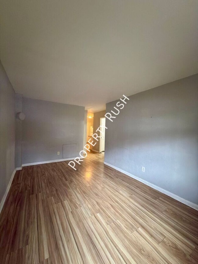 Photo - 706 W 47th St Unit A