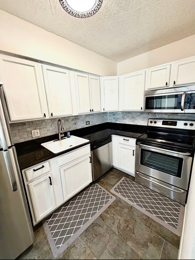 Photo - 1550 N Lake Shore Dr