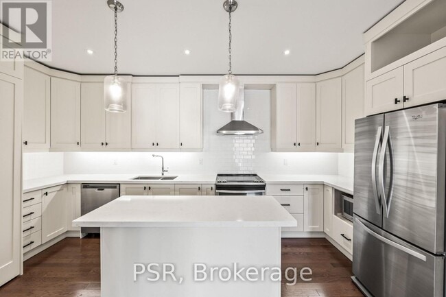 Photo - 114 Ossington Ave