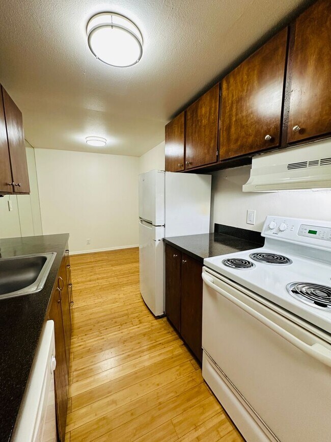 Photo - UDH - University District Heights