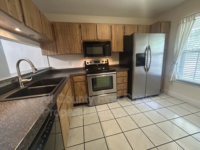 Photo - 313 Bay Pl